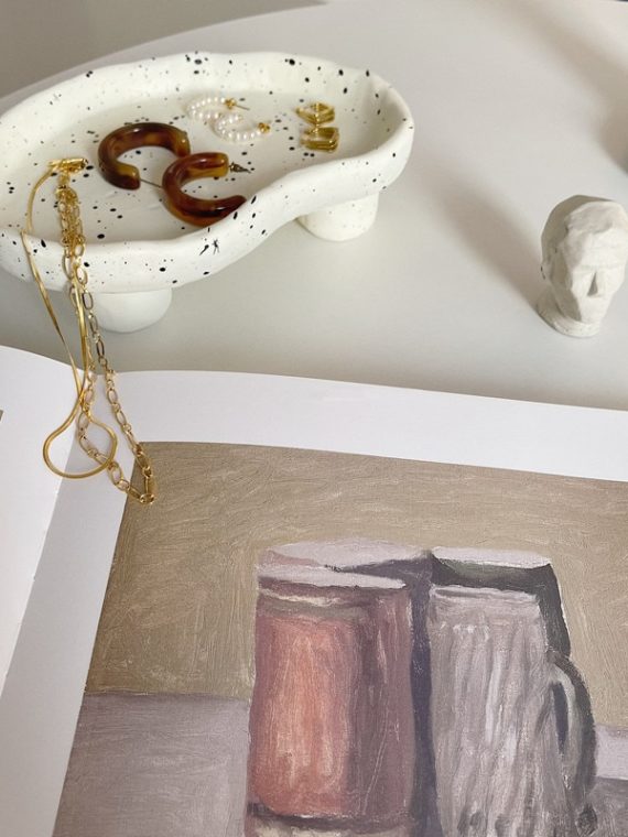 Cutelife INS Ink Dots Irregular Resin Storage Tray Tea Cake Jewelry Coffee Table Tray Home Decoration Kitchen Accessories Trays